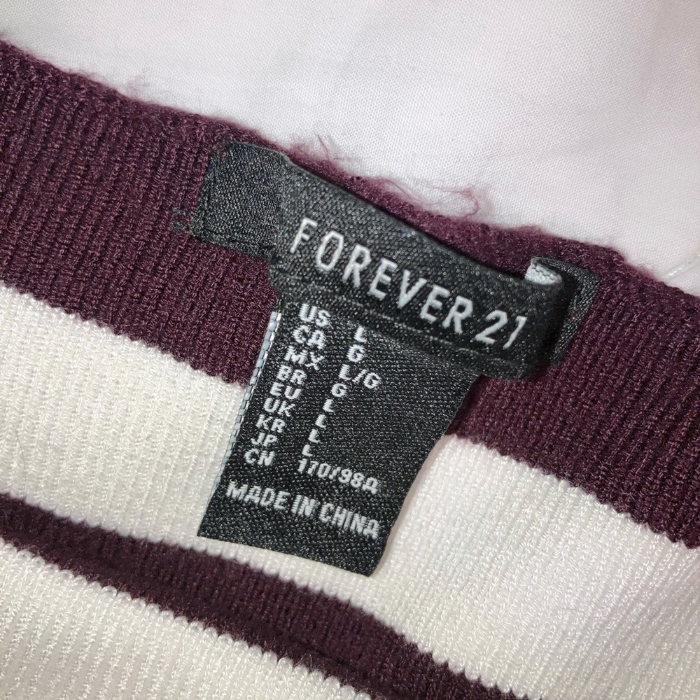 L | Maroon/Wht Strip Crop Top - Picture 5 of 6